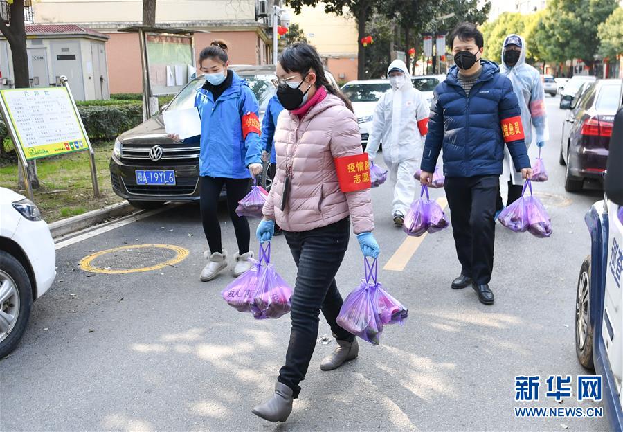 （总书记推动的改革身边事·基层治理改革篇·图文互动）（4）特写：“铜墙铁壁”是怎样炼成的？——小村战“疫”折射基层治理密码